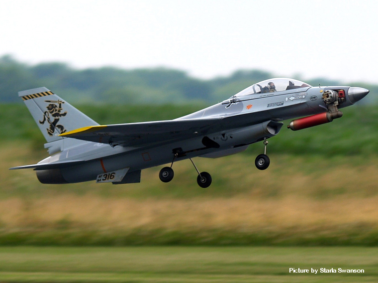 SH Warbird 2008 SRS 041